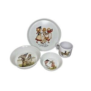 Holly Hobbie Oneida Deluxe Melamine Dish Set Patriotic Plate Bowl Mug Vintage